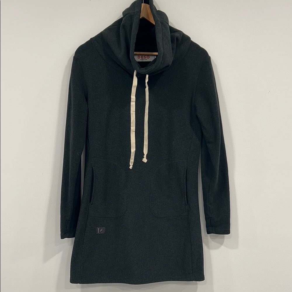 Deso Velma Fleece Dress Small